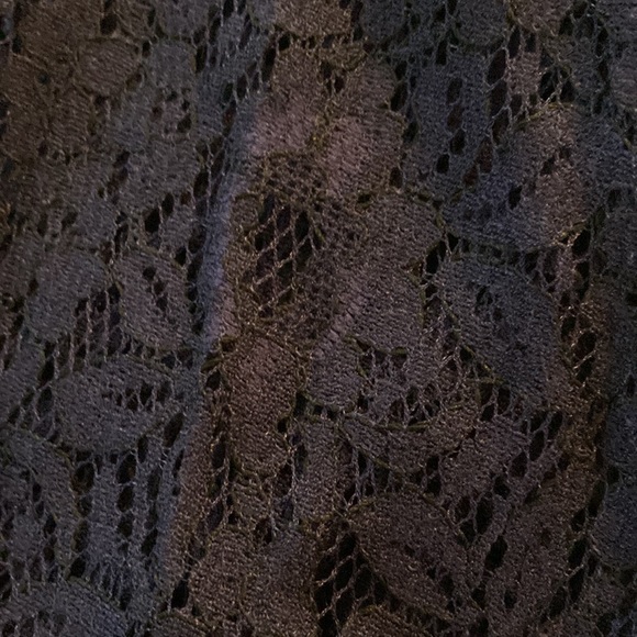 LOFT Like New Lace Top 3/4 Sleeve Length Size M - Picture 8 of 9